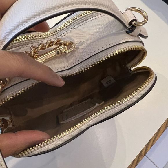 NWT COACH Heart Crossbody In Signature Canvas CJ450 Xbody Messenger Hand Bag - Picture 6 of 14